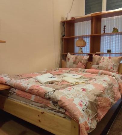 Comfortable And Cosy Studio Near Ndk Sofie Exteriér fotografie